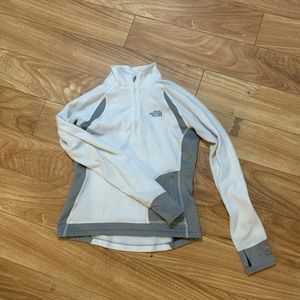 North face pull over